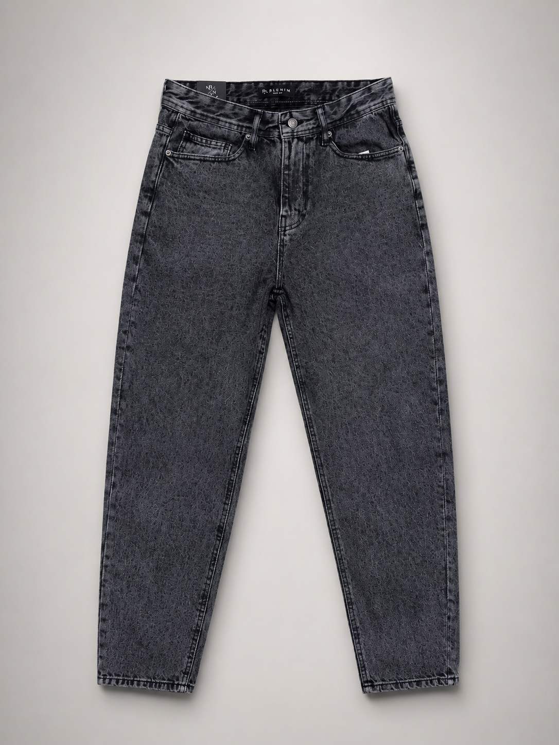 Relaxed Tapered Jeans – Vintage Black
