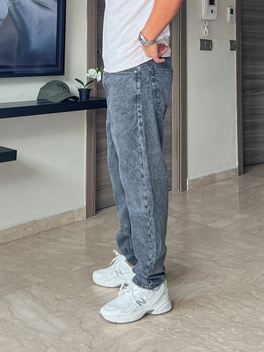 Relaxed Tapered Jeans