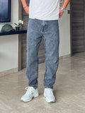 Relaxed Tapered Jeans